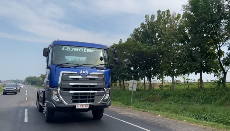 Apakah Sewa Truk Termasuk Biaya Tol? Ini Komponen Tarif yang Perlu Dipahami